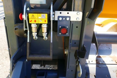 [3600-6692563-4.jpg]