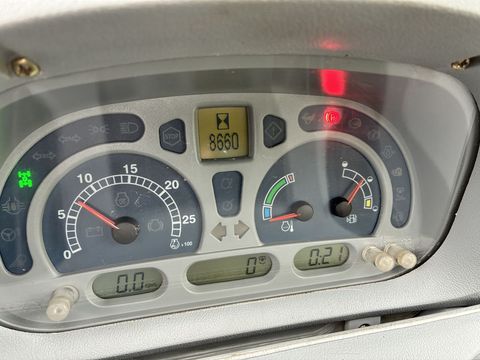 [3600-6747844-6.jpg]