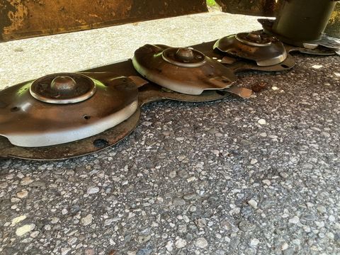 [3600-6750375-4.jpg]