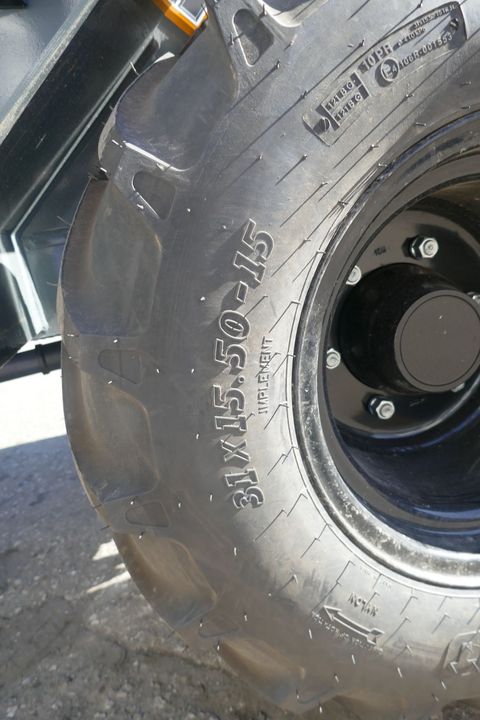 [3600-6757690-10.jpg]