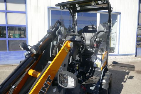 [3600-6757690-6.jpg]