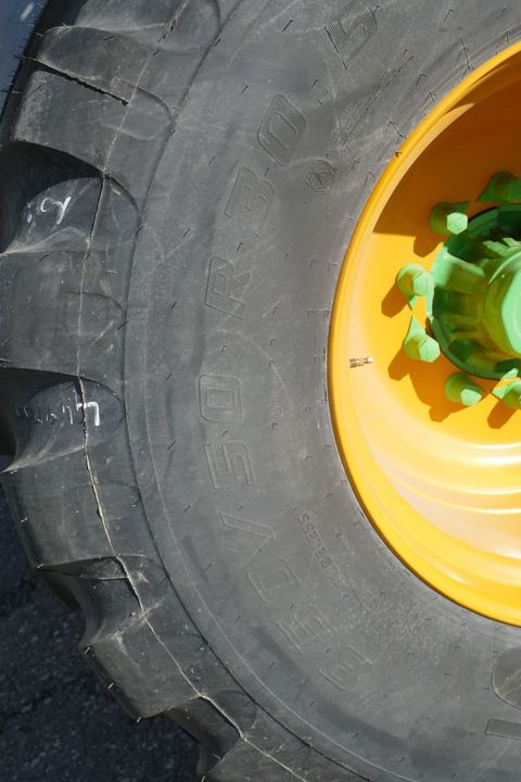 [3600-6757712-4.jpg]