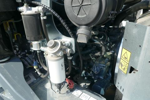 [3600-6794391-7.jpg]