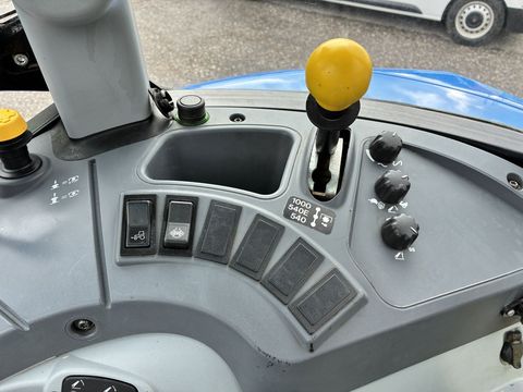 [3600-6852329-11.jpg]