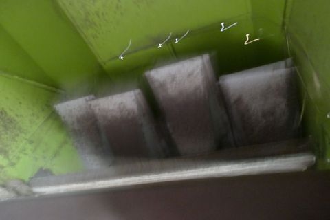 [3600-6899783-6.jpg]