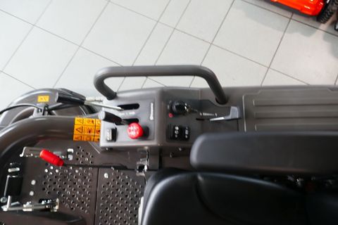 [3600-6912607-3.jpg]