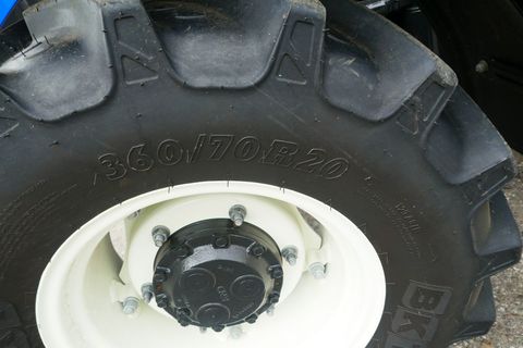 [3600-6925890-6.jpg]