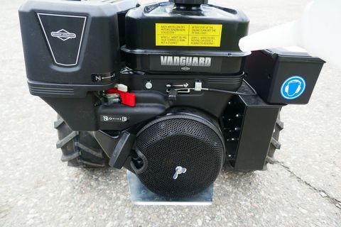 [3600-6960008-8.jpg]