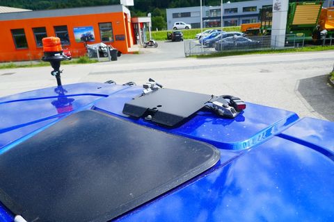 [3600-7071529-19.jpg]
