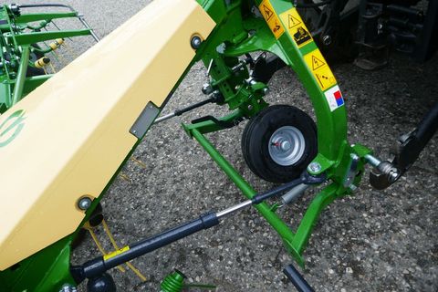 [3600-7128970-10.jpg]