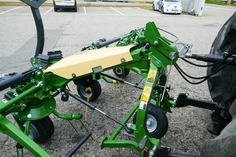 [3600-7128970-11.jpg]
