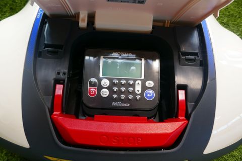 [3600-7170844-5.jpg]
