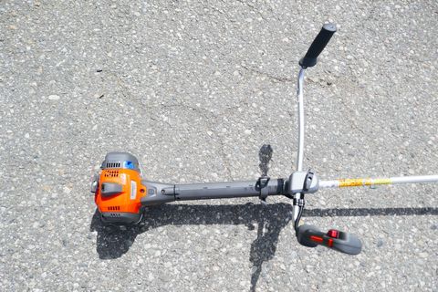 [3600-7171924-3.jpg]