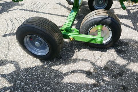 [3600-7288401-4.jpg]