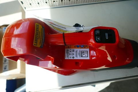 [3600-7345429-5.jpg]