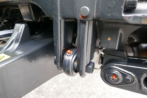 [3600-7497387-10.jpg]