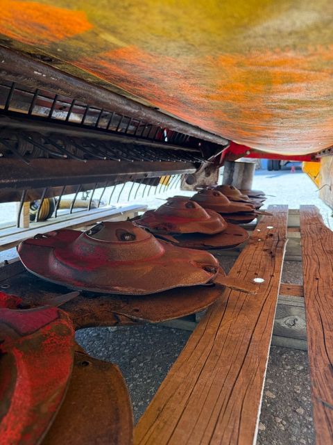 [4750-5931608-7.jpg]