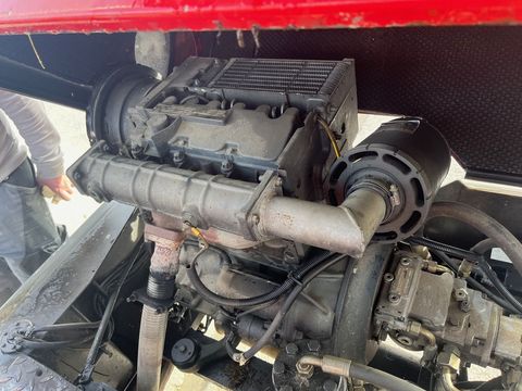 [4750-6478245-8.jpg]