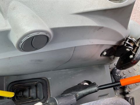 [6194-6644799-21.jpg]