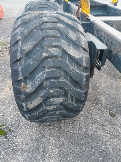 [6732-6484906-10.jpg]