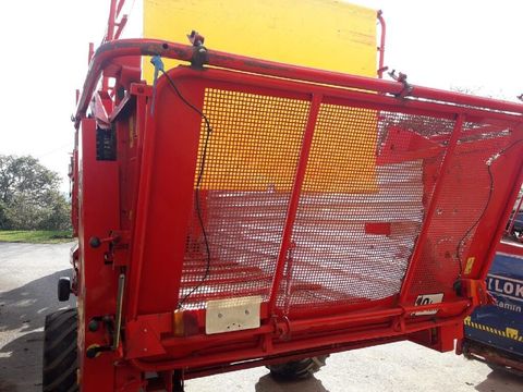 [6734-3887893-4.jpg]