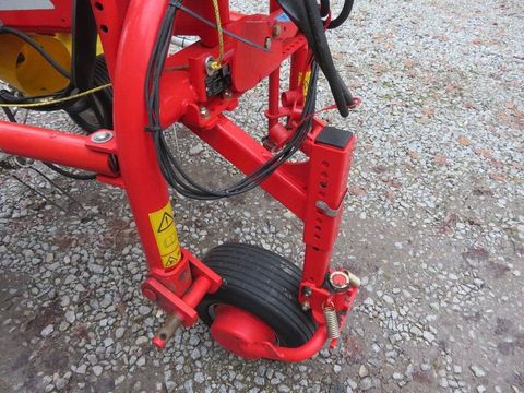 [7455-6538256-9.jpg]