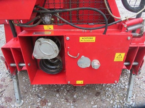 [7455-6542616-3.jpg]