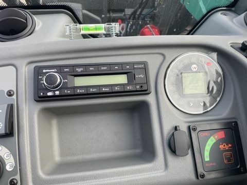 [3186-3473844-3.jpg]