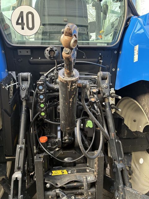 [3186-6754181-2.jpg]