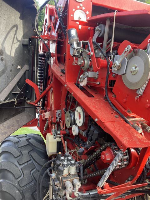 [3186-6757526-2.jpg]