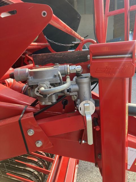 [3186-6757526-6.jpg]