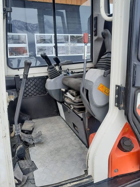 [3216-6484137-5.jpg]