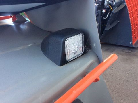 [3229-5877089-7.jpg]