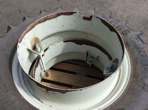 [3229-5970241-3.jpg]