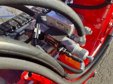 [3229-6455197-12.jpg]