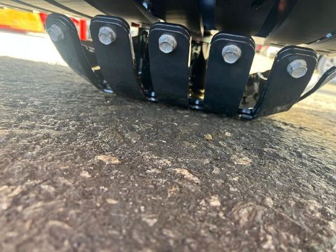 [3229-6455197-7.jpg]