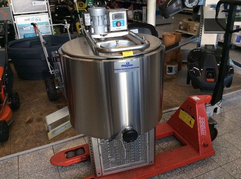 [3229-6478611-0.jpg]