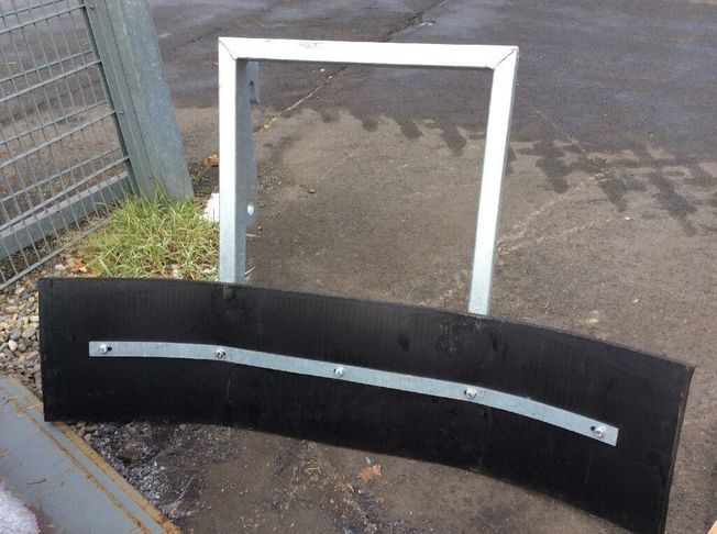 [3229-6492817-0_1.jpg]