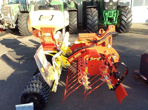 [3229-6535415-4.jpg]