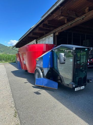 [3229-6611893-0_1.jpg]