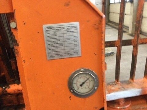 [3229-6660104-2.jpg]