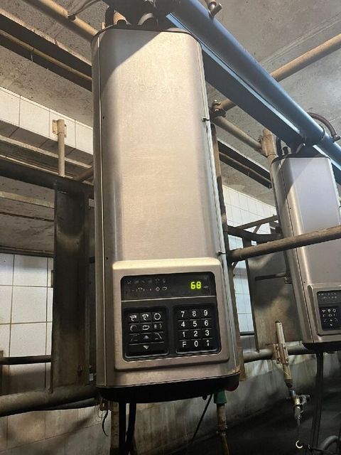 [3229-6663327-6.jpg]