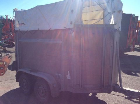 [3229-6753099-6.jpg]