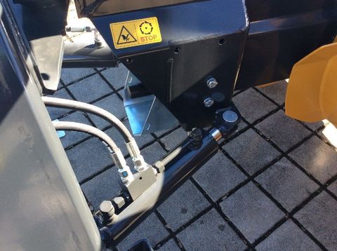 [3229-6753102-7.jpg]