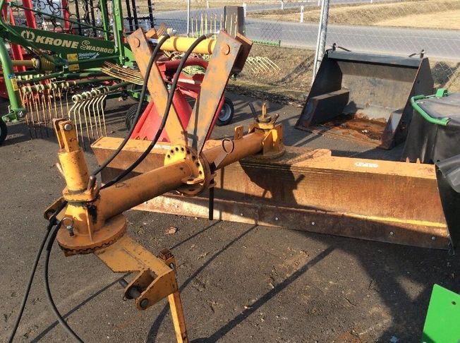 [3229-6772552-0_1.jpg]