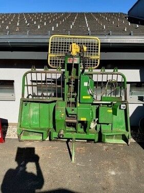 [3229-6857732-0_1.jpg]