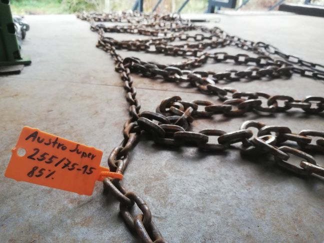 [3244-2267681-0_1.jpg]