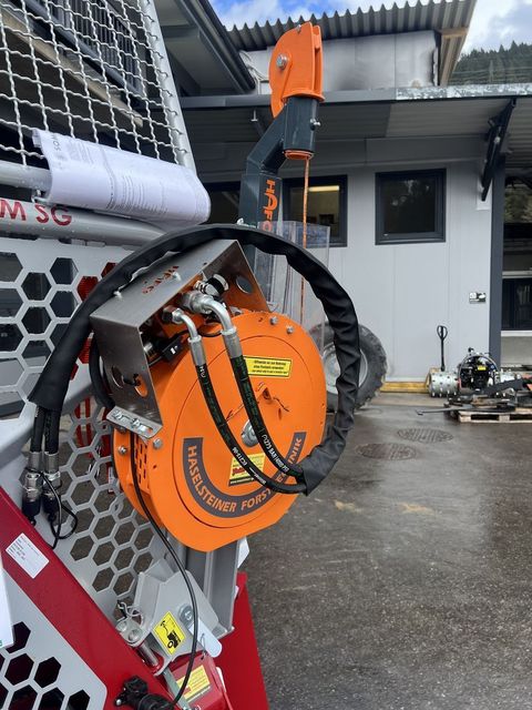 [3244-2409015-12.jpg]