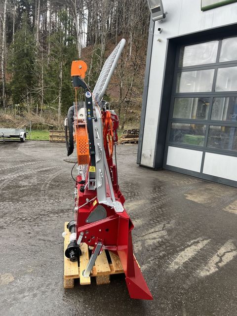 [3244-2409015-17.jpg]