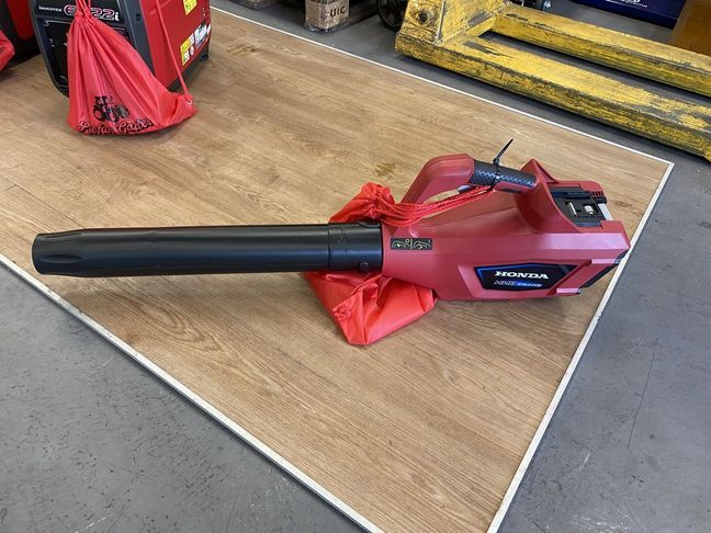 [3244-2423864-0_1.jpg]